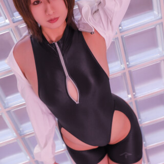 Three-Juicy-1688c71399f40cd42cc