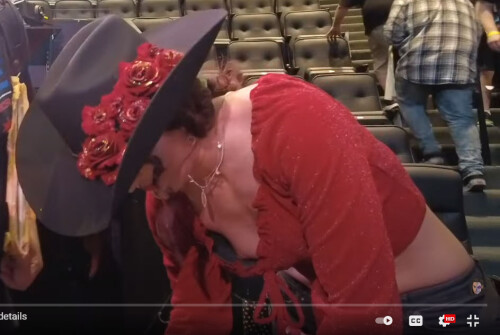 Thunder Rosa 01e225437c1afd6c6c