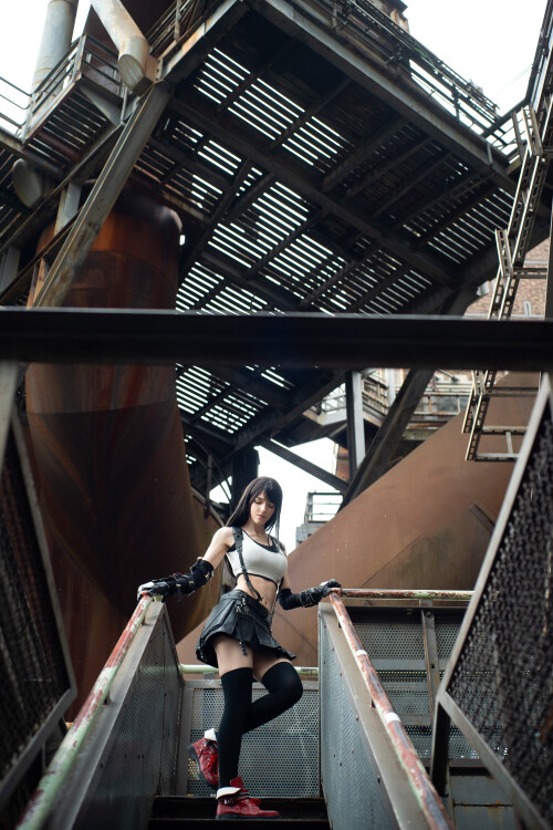 Tifa 11d52a44fb82a98bdc