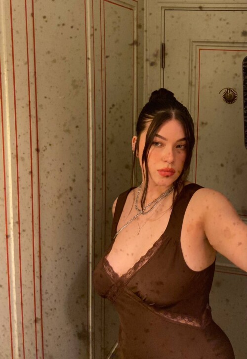 TikVideo.app 7211571592739032326 586bfb36ade626bbb