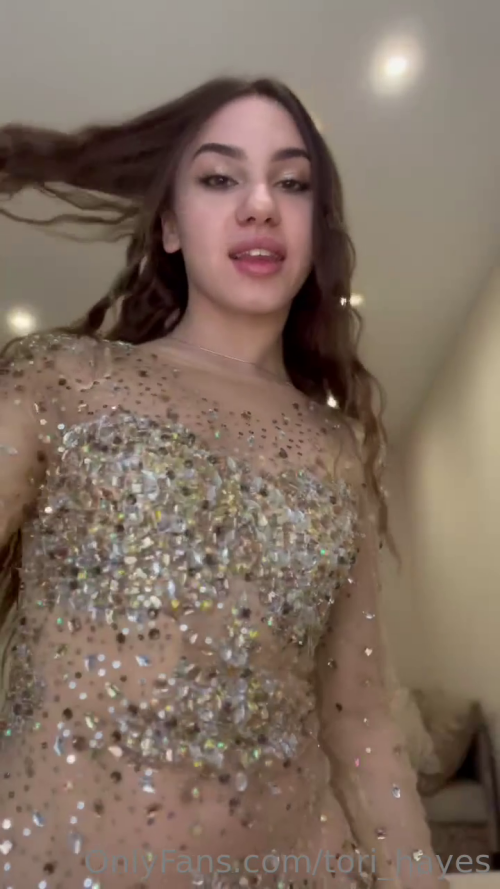 Tori_Hayes-nude-snaps-1