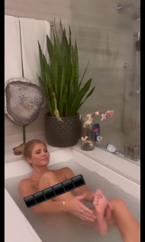 Torrie Wilson Feet 6468647b0b46ca02fdcbae5