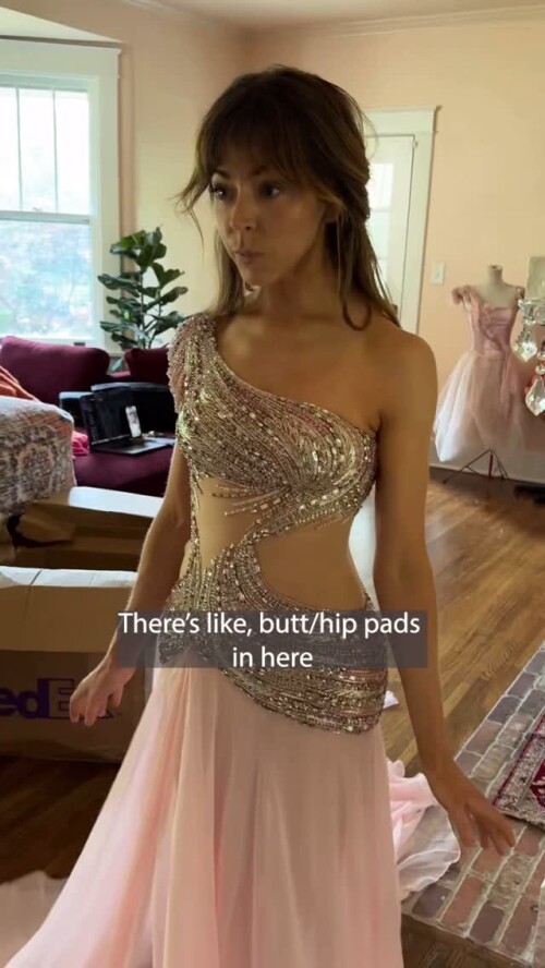 Try Dress on one4604e000a652c97b