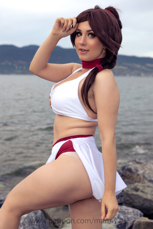 Tylee 3 of 2003e166c4098baaf8