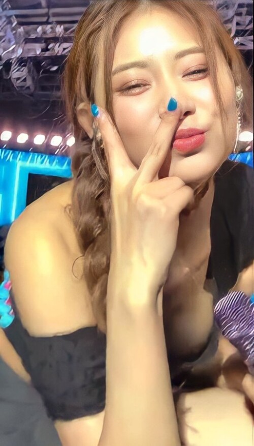 Tzuyu nipslipc818f94a87f7fe1f
