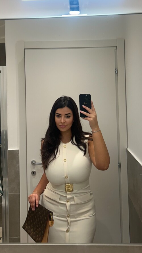 UD im notannaa 3624445327378080723 5 4 2025b83f2d9400bdff58