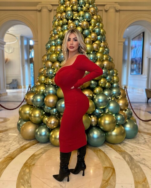 UD lali957 3530244213242695815 312876774 12 25 202439c0772023fff9ad