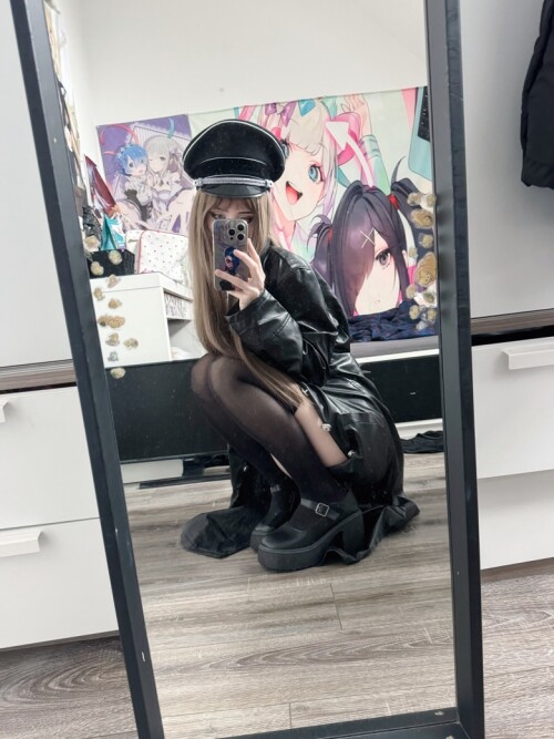 Uniform1c078410632d48090
