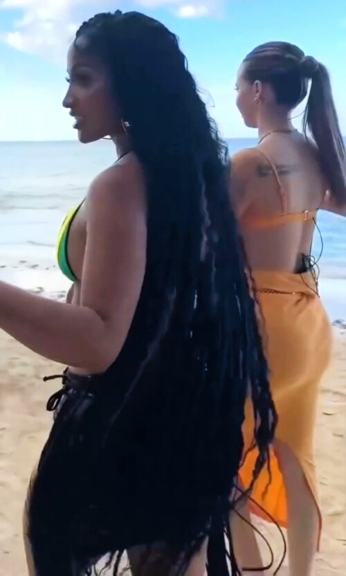 Untitled 1.mp4 snapshot 00.12.34123d839d4df4dfbbc