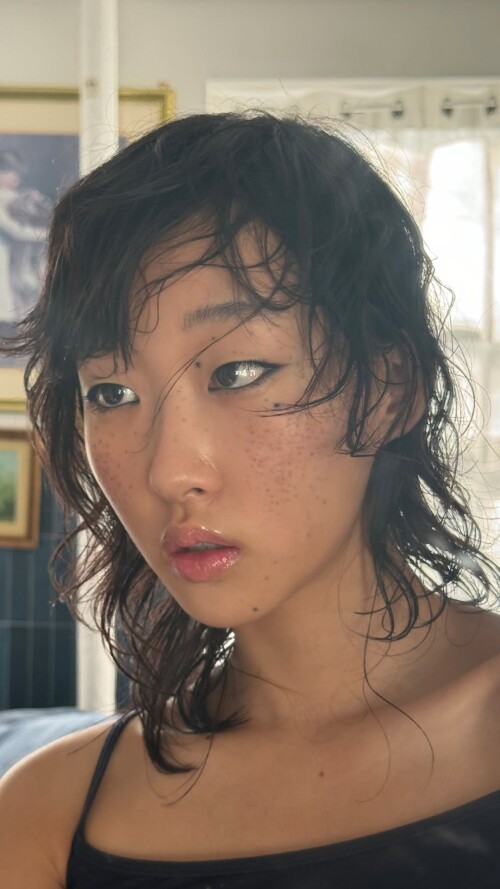 Untitled4c21faccd32c3256