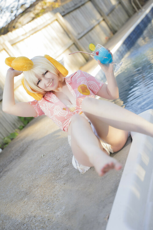 Usatame Isabelle 578521bc43d7c046f8