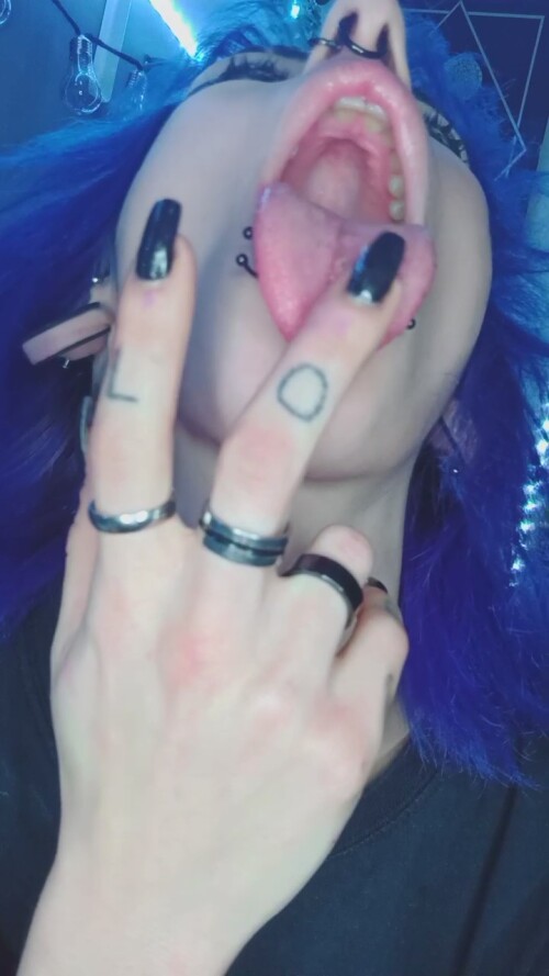 VID_20210211_224908_Moment12e6eccb7ee41859