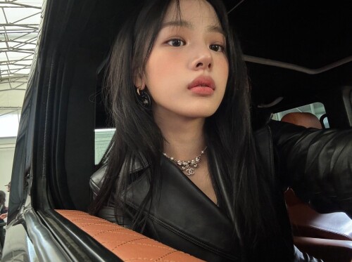 VOGUE 2024 GVVcNtLawAA9LGJ 5075f3e449ba257b8