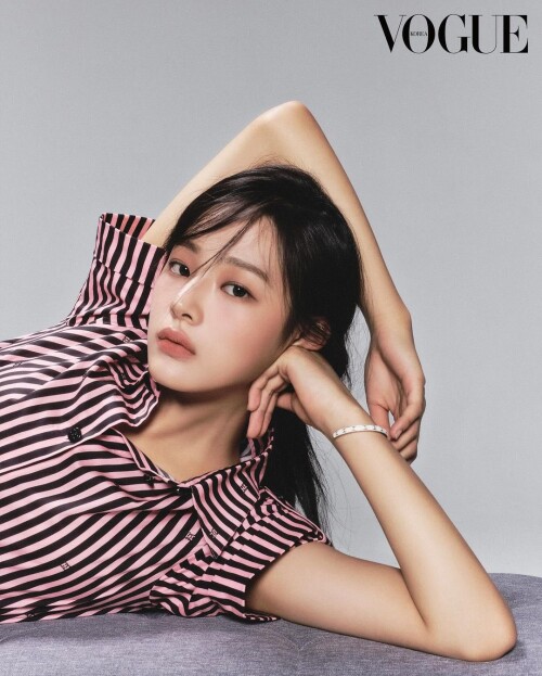 VOGUE 2024 aoAAP2N9 11f87fc60ef67f747d