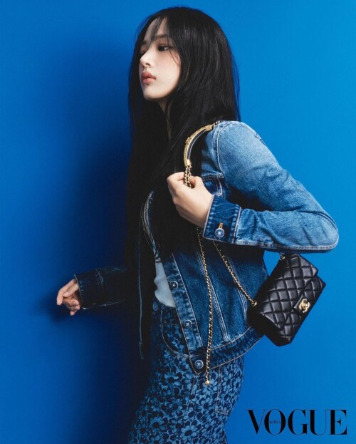 VOGUE 2024 aoAAP2N9 15cad5175f8c8b849d