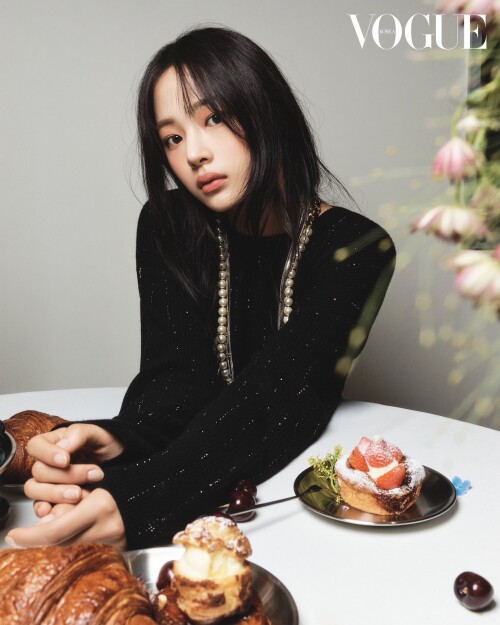 VOGUE 2024 aoAAP2N9 1bf6213c78c2b4a6e