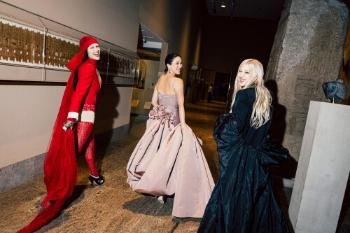 VOGUE METGALA2025 POUPAY 01583d8a10ff3173a5e