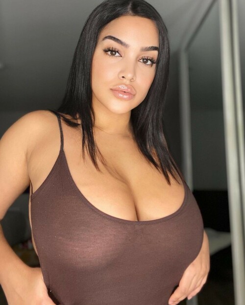 Vanessa 340bdaeb279b40b6d