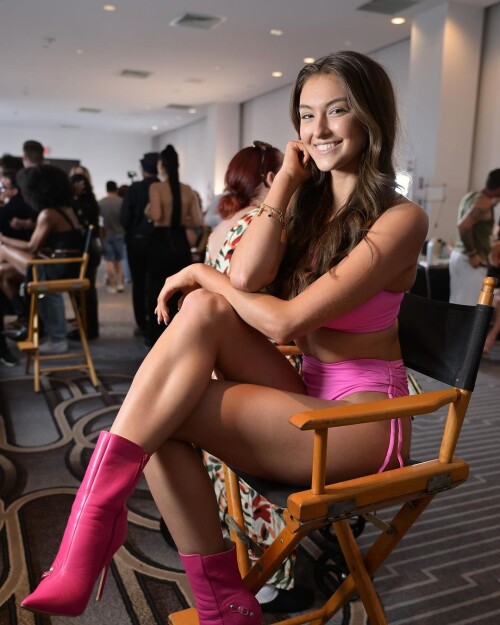 Vegas20Swim20Week20is20here202023rachelpizzolato2023model2023tallgirl2023model2023arthearts2023nikes