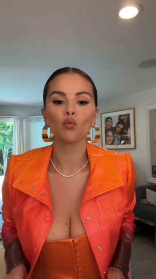 Vi6 50280804a9579f4e07e