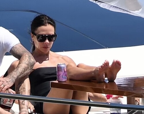 Victoria Beckham Feet 6389536848d89685cbf0abe