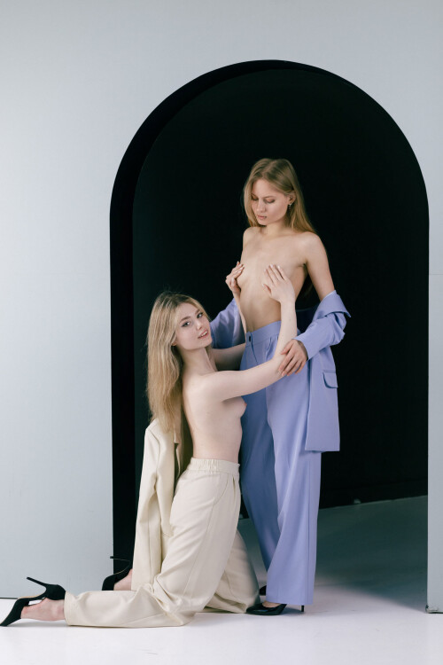 Victoria.and.Alice.Part.One.01353362e25f9cc4031