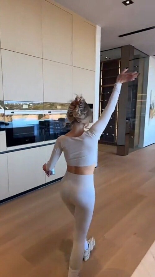 VideoCapture 20241120 145236a490a3736dfad3ab