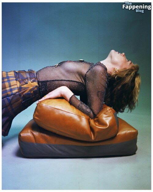 Violett Beane Nude Sexy The Fappening Blog 112bccb7787185aa64