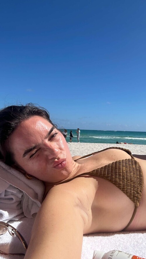 VzYEIMfUonBEm4qCAexNs.102301afaf0648f633a8