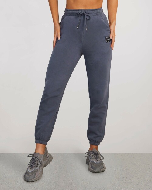 W5034 SEEKSWEATPANT DUSK front A