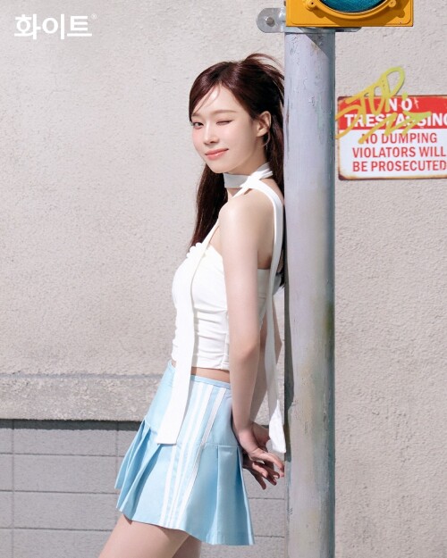 WINTER White Stay Cool Behind The Scenes documents 3bd11af8ef9e39d1a