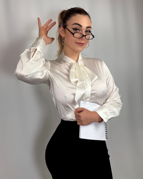 Which pic is ur fav 1 2 or 33b8637d1ba3bcfd8b