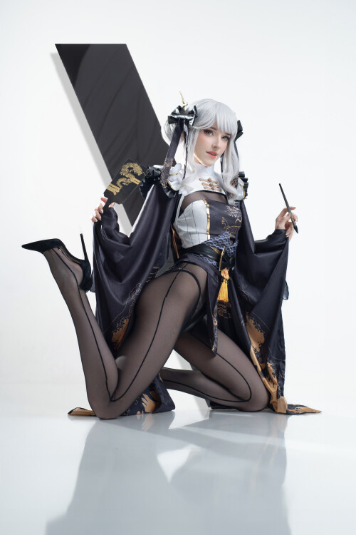 White-Rabbit-Blanc-13f66bf9274782eaa9