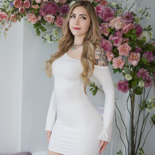 White-dress-11a7f3a16c9afb26ed1d09c56bbdf02bf