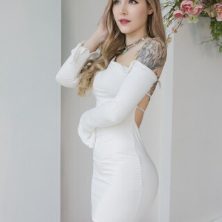 White-dress-134f1fef34c831b4457ae86d54e0658714
