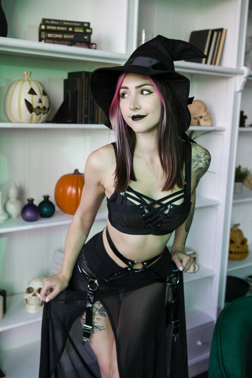 Witch 656aac00986f09acf