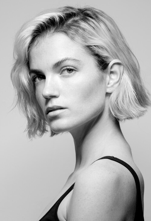 X Elektra Kilbey1001