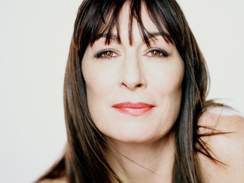 anjelica-huston-by-robert-fleischauer-2-150dpi-2-