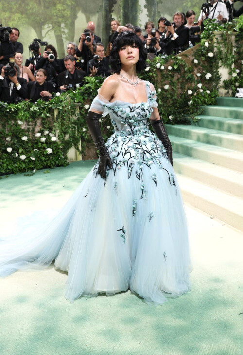 XIikMUZroBe298851422500f66