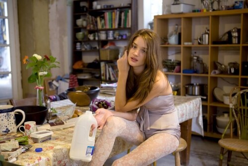 YK4F1417404e64eedb1894d2