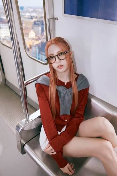 YUNA x VIEWMAP documents 6f2abded01e59b718