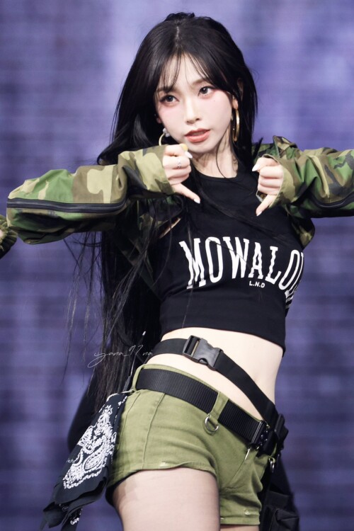 YaNaaa 7 1878297276558262604 2ea75859a96742548