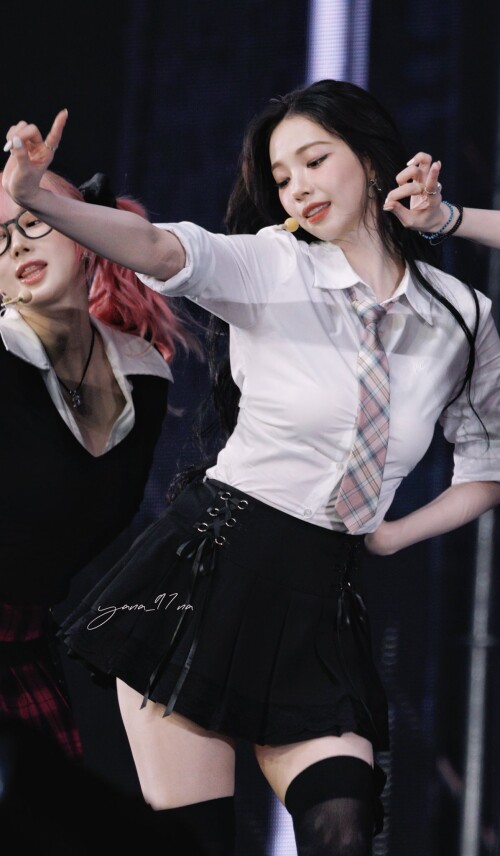 YaNaaa 7 1878465860232487009 2642859b09325e4a3