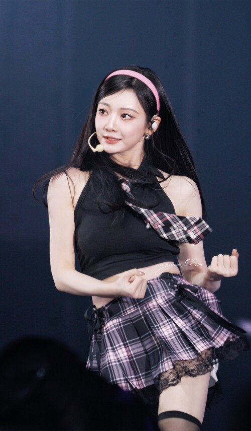 YaNaaa 7 1878689006265024797 4e47091baf93aa2f3