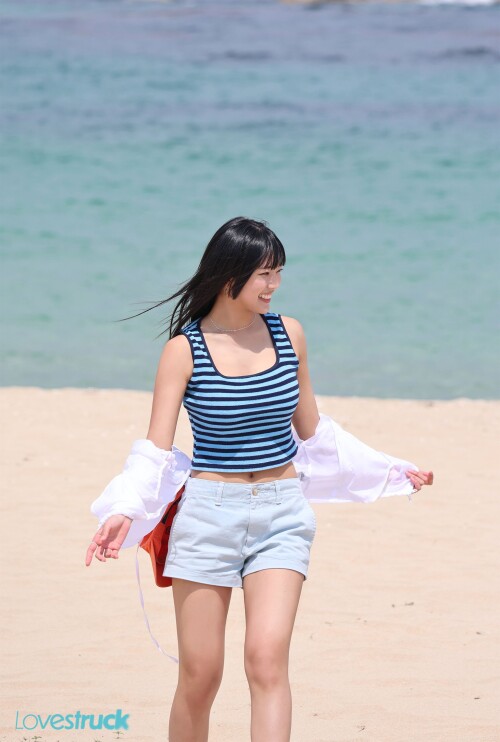 Yel 2025 08 16 4th Mini Album Lovestruck Behind 12d3084713d55175a