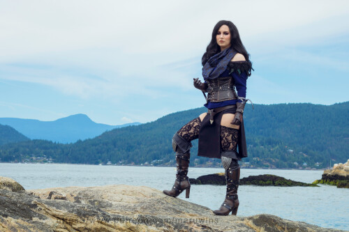 Yennifer Whytecliff Preview 2 of 3be6bf4fcdd5d1d50