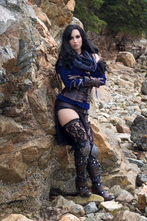 Yennifer Whytecliff Preview 3 of 385df5dc28385e074