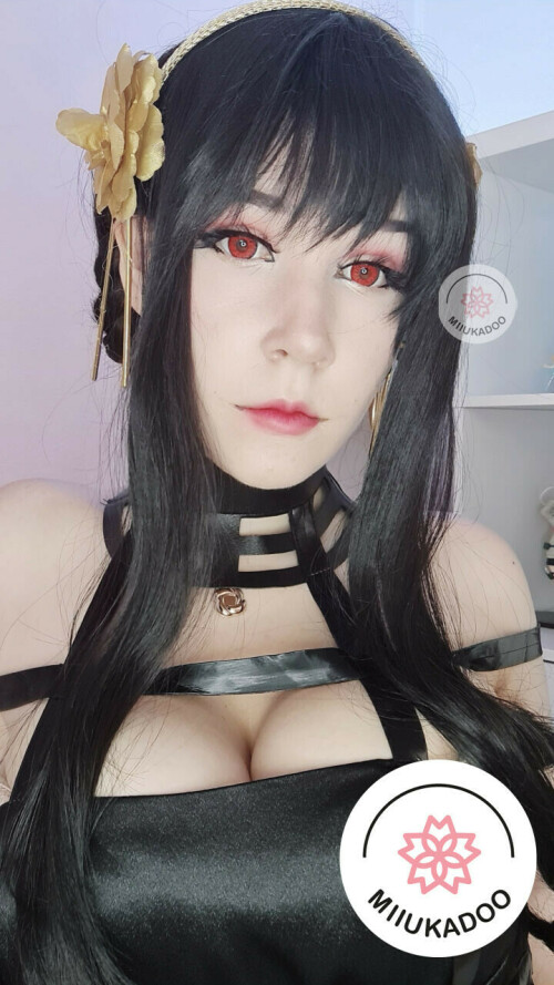 Yor Forger 160662fa22f37f0f1b