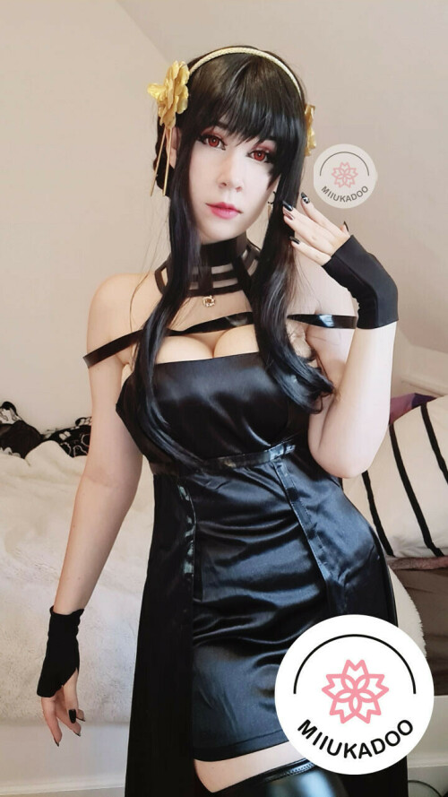 Yor Forger 193aae796e3d61bc98