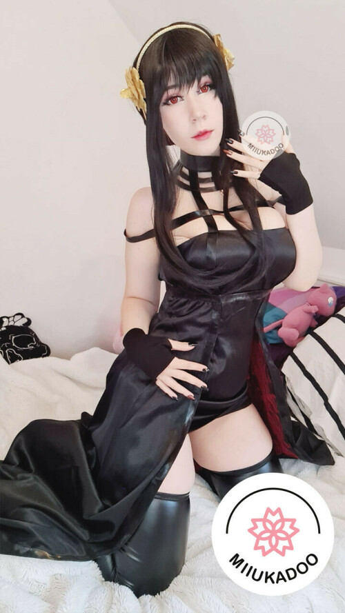 Yor Forger 29eb0715e5cfb0a3a2